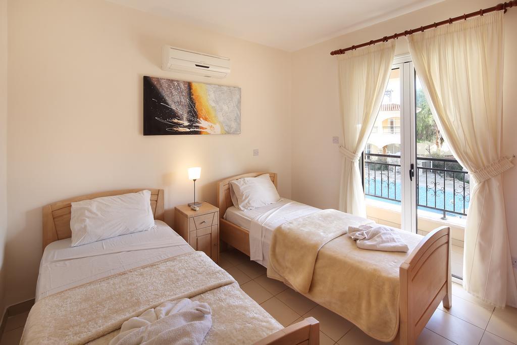 Adamou Gardens Daire Pafos Dış mekan fotoğraf
