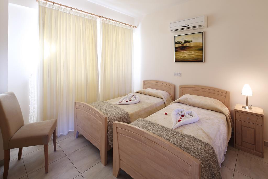 Adamou Gardens Daire Pafos Dış mekan fotoğraf