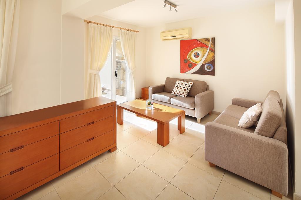 Adamou Gardens Daire Pafos Dış mekan fotoğraf